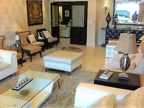 Vacation Rentals in Delhi